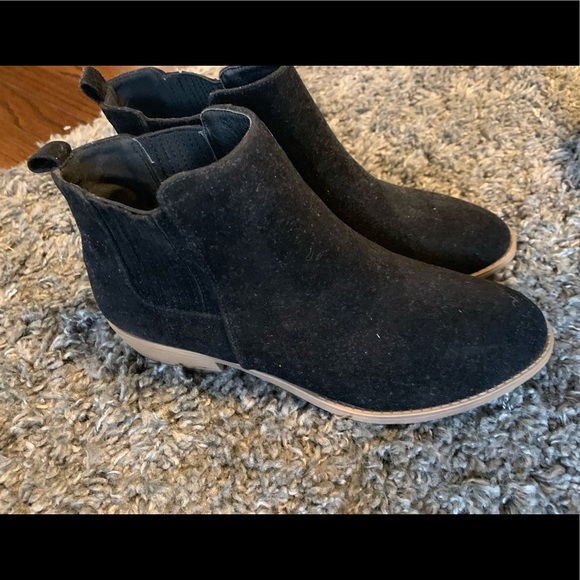 J C shoes! - Picture 2 of 3